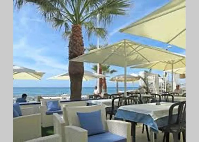 Acapulco Playa -nerja 酒店