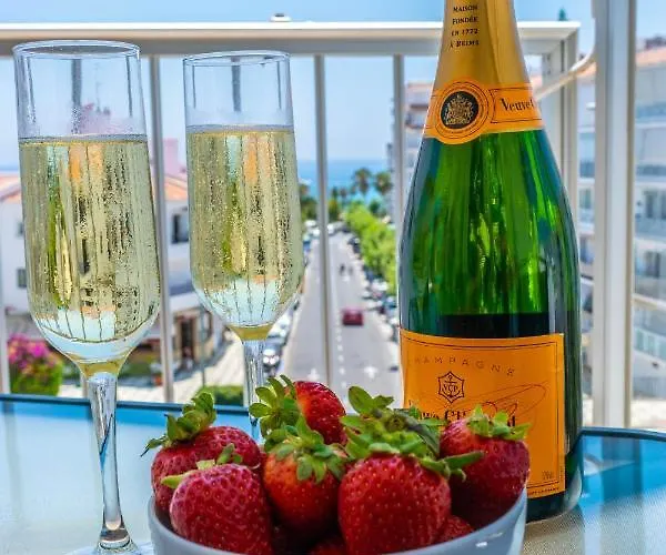 Acapulco Playa -nerja 酒店